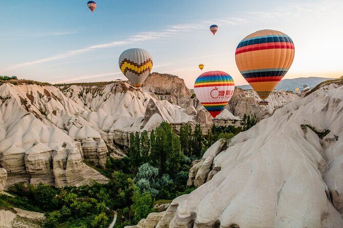 1 Day Package Tour with Hot Air Balloon Flight - Göreme Panorama: cave churches and frescoes in a nutshell