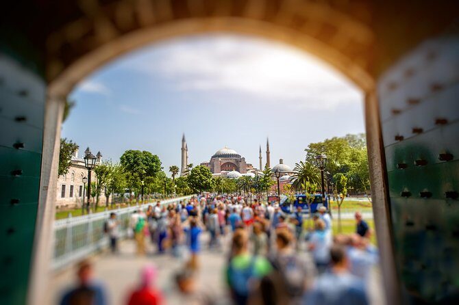 1-Day Private Istanbul Layover Tour - Hagia Sophia Grand Mosque: Budgeting the Entrance Fee and Getting the Best Hour