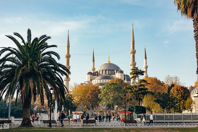 1 Istanbul Tour: Highlights, Street Food & Hidden Pearls - Grand Bazaar and the hunt for real shops