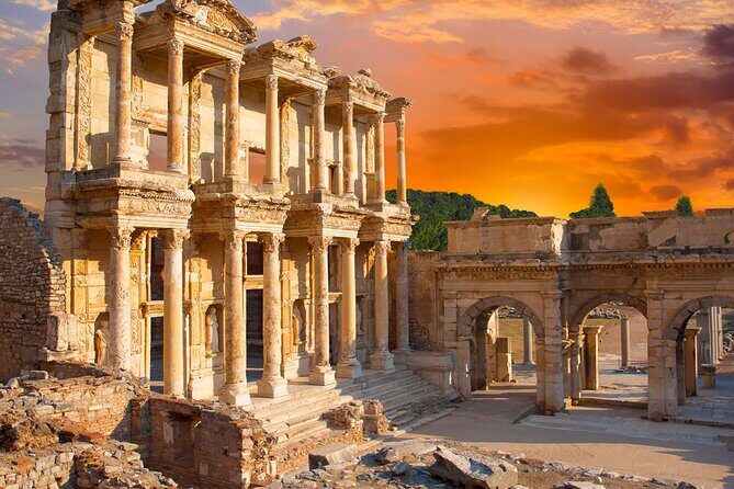 13 Days Patterns of Turkey Tour from/to Istanbul by Plane - The Bosphorus day: Spice Bazaar and a cruise between continents