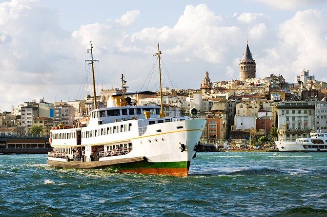 2 Continents Tour incl. Beylerbeyi Palace [full-day] - Misir Çarşısı Spice Market: What 45 Minutes Can Teach You
