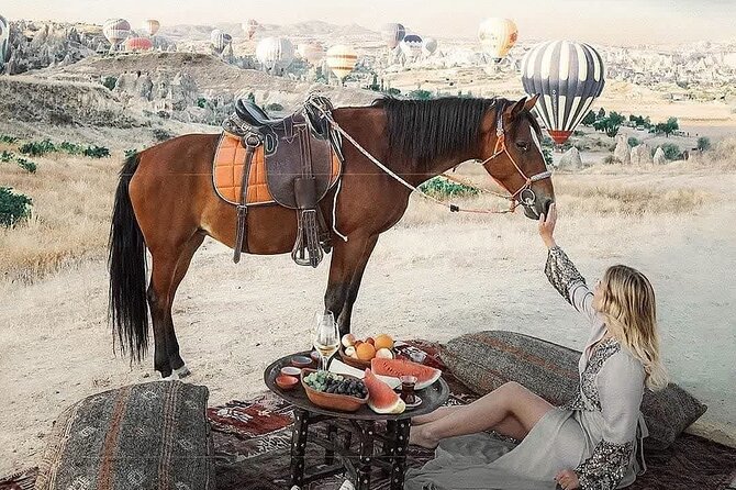 2 Day 1 Night Cappadocia Package Tour From Istanbul - Avanos pottery stop: a calm break before the Fairy Chimneys