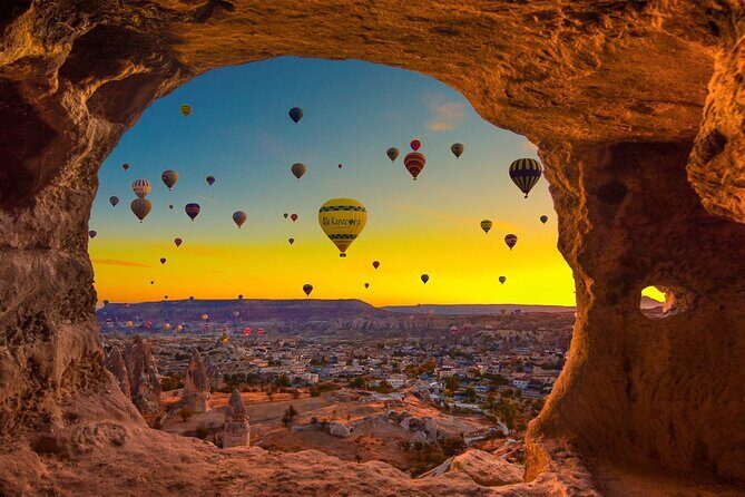 2 Day Cappadocia Tour with Hot Air Balloon Ride - Avanos lunch and testi kebab: a break with real local flavor