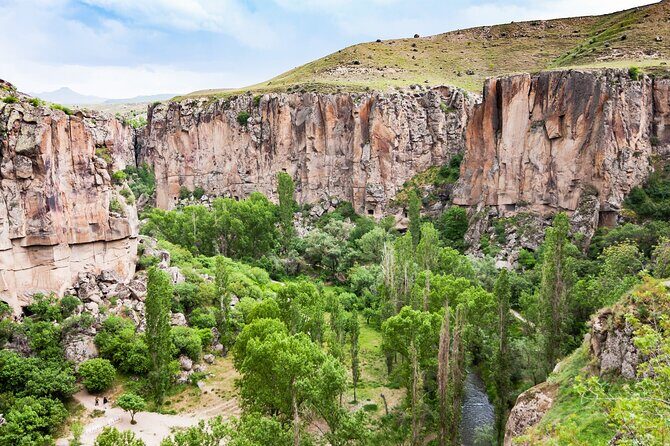 2-Day Cappadocia Tour with Optional Balloon Ride from Istanbul - Avanos pottery: red clay work with real masters