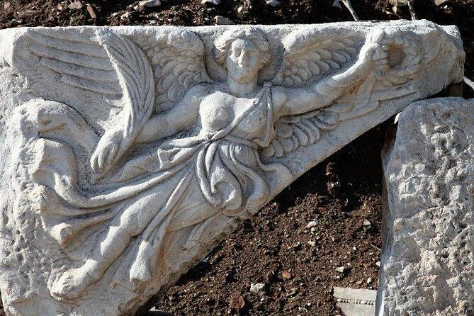 2 Day Ephesus and Pamukkale Tour From Istanbul - Pamukkale Travertines: The Cotton Castle Effect, With Crowds