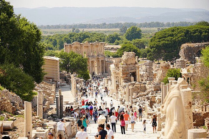 2 Day Private Ephesus/Virgin Marry & Pamukkale Tour From Istanbul - Pamukkale and Hierapolis: Terraces, Roman Theatre, and the Red Water Idea
