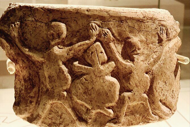 2-Days Private Tour to Gobeklitepe and Karahantepe from Istanbul - Göbekli Tepe: What You’re Actually Looking At