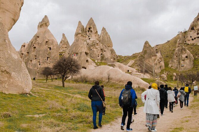 2 Days Red and Green tour - Day 2: panoramic Göreme, underground shelters, and Ihlara’s canyon walk