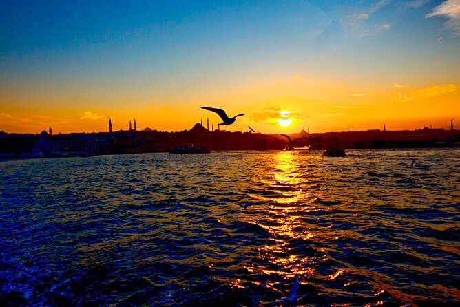 2-Hour Private Luxury Yacht Cruise on Bosphorus with Transfers - Beylerbeyi Palace and Kucuksu Pavilion: the Asian shoreline’s quieter drama