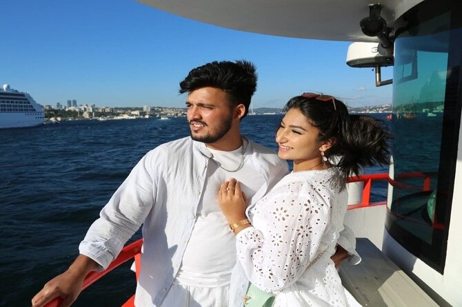 2 Hours Bosphorus Cruise Boat Tour in Istanbul - Two Hours to See Two Continents by Boat