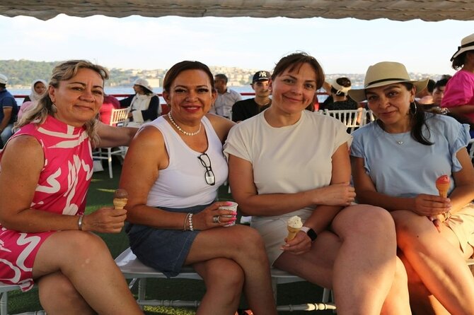 2 Hours Bosphorus Cruise Boat Tour in Istanbul - Bosphorus Bridge and Rumelihisarı: The Fortress-Wall Feeling
