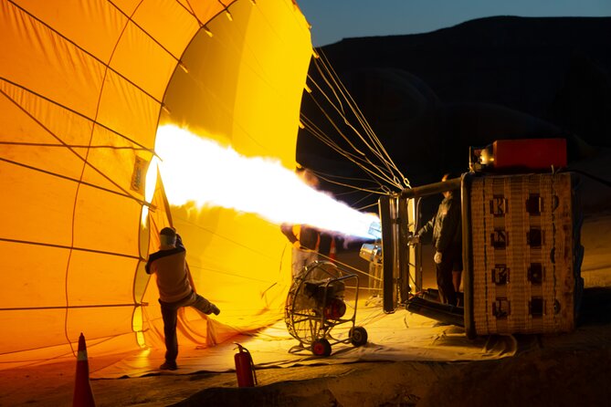 2 way Airport Transfer + Hot Air Balloon + 1 Day Tour (Green or Red) - Airport transfers: shared, but designed for real life