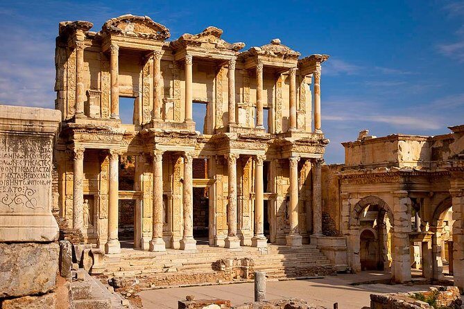 5-Day Tour of Istanbul, Ephesus and Pamukkale - Day 2 in Istanbul: Hagia Sophia, Blue Mosque, Hippodrome, and Topkapi