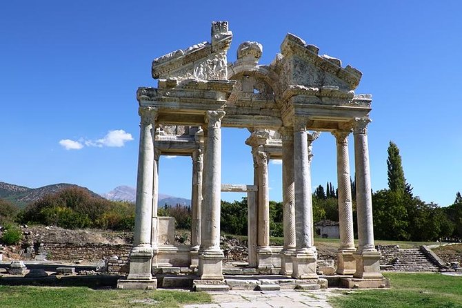 5 days Private Tour of Western Turkey (Troy-Pergamon-Ephesus-Didyma-Pamukkale) - Day 1: Istanbul to Troy, then Assos overnight