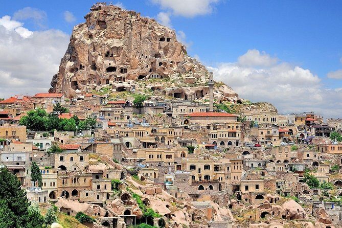 7-Day Turkey Tour from Istanbul: Cappadocia,P.kale, Ephesus, Troy, Gallipoli - Hotels, food, and shopping stops: where expectations can clash