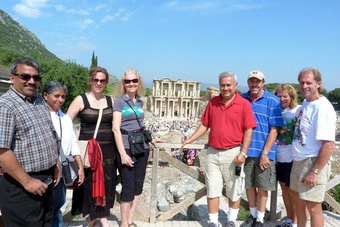 7-Days Historical Tour of Turkey's West Side with 4 Cities - Bosphorus Strait cruise and Spice Market: the two Istanbul mood changers