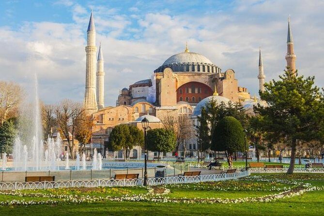 8 Days MINI Group Tour Istanbul, Ephesus, Pamukkale, Konya, Cappadocia - Why this route works: Istanbul to Cappadocia to Ephesus, without the headache