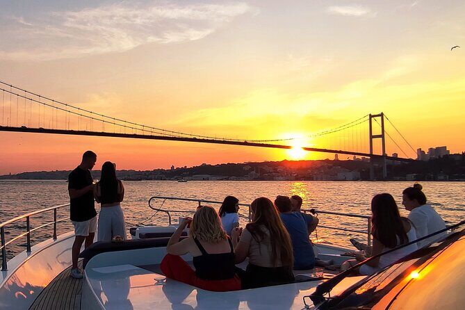 All in One Day Istanbul - Historical Tour of Istanbul with Bosphorus Cruise - Topkapi Palace: a palace visit that often needs fast-track