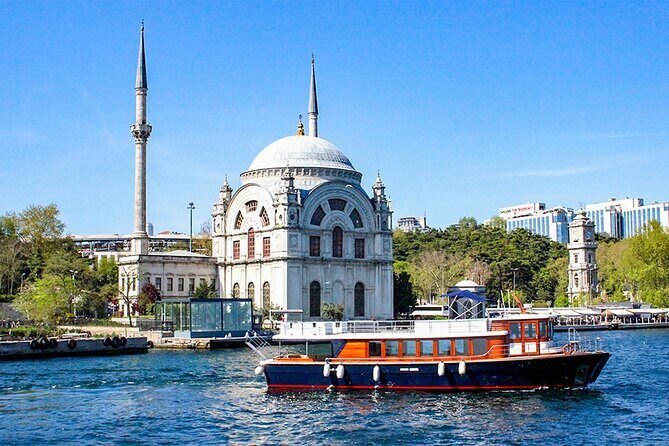 Asia-Europe with Bosphorus Full Day Inc.Museum fees and Lunch - The Bosphorus Boat Cruise: Europe Meets Asia on Purpose