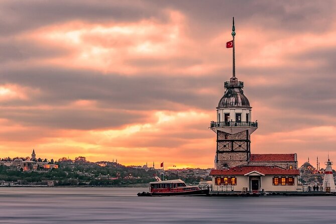Asian Side of Istanbul: Uskudar and Kadikoy Full Day Walking Tour - Şemsi Pasha Mosque and Mihrimah Sultan Camii (Iskele Camii)