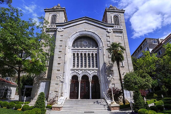 Asian Side of Istanbul: Uskudar and Kadikoy Full Day Walking Tour - Mimar Sinan bathhouse, churches, and the daily fabric around them