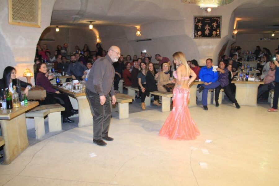Avanos: Turkish Music and Dance Show with Dinner & Drinks - Timing and arrival: how the night starts and flows