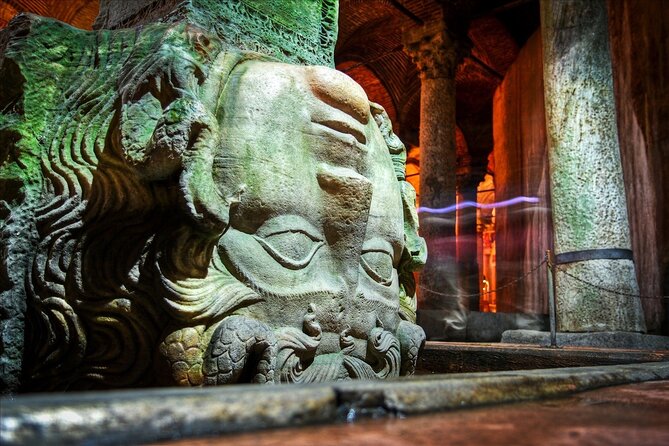 Best of Istanbul: Basilica Cistern - Blue Mosque - Grand Bazaar - Blue Mosque and the Old City Core: Blue Tiles, Big Meaning