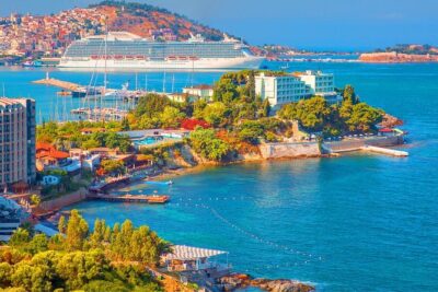 Best of Turkey-10 Days - Day 3 Aegean transition: Spice Bazaar, Bosphorus Cruise, then fly to Izmir