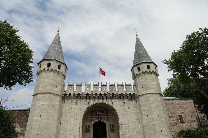 Best-Seller ISTANBUL PRIVATE Tour From Galataport & Hotels W /VAN - Stop 5: Grand Bazaar, shopping time with a reality check