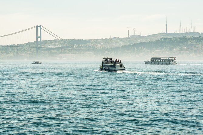 Born on the Bosphorus: Exploring Three Distinct Waterside Neighborhoods - Your tastings: baked goods, Turkish honey, candy, and more