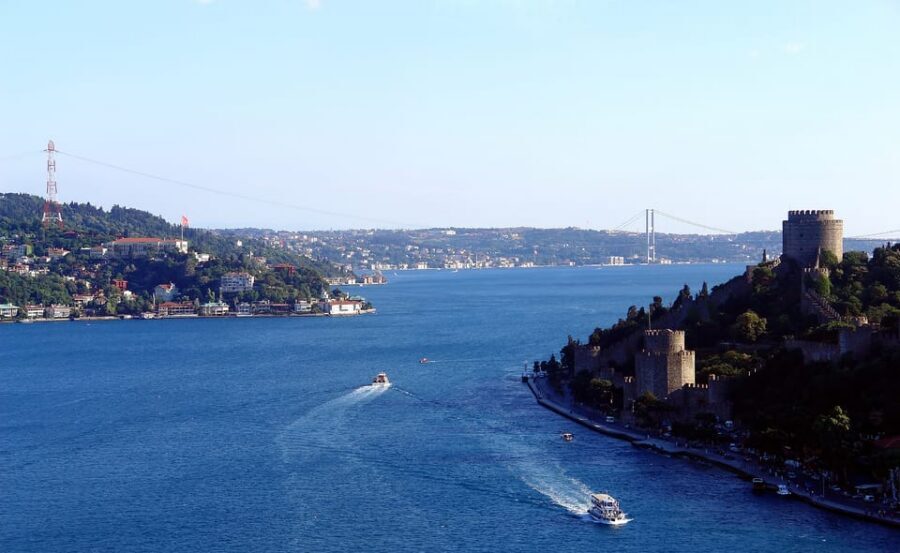 Bosphorus Cruise and Two Continents Tour with Local Guide - Key Highlights You’ll Care About