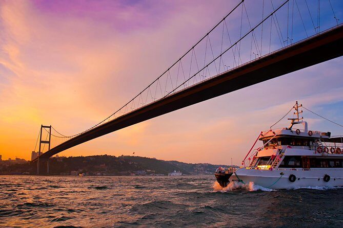 Bosphorus Cruise and Two Continents Tour with Lunch - Morning Logistics: 8:30 Pickup and a Mobile Ticket
