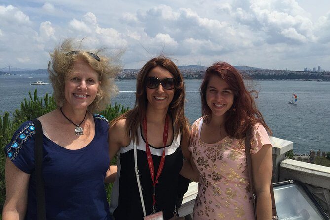 Bosphorus Cruise With Dolmabahçe Palace and Fortresses - Dolmabahçe Palace: Ottoman Power, Luxurious Rooms, and That Chandelier
