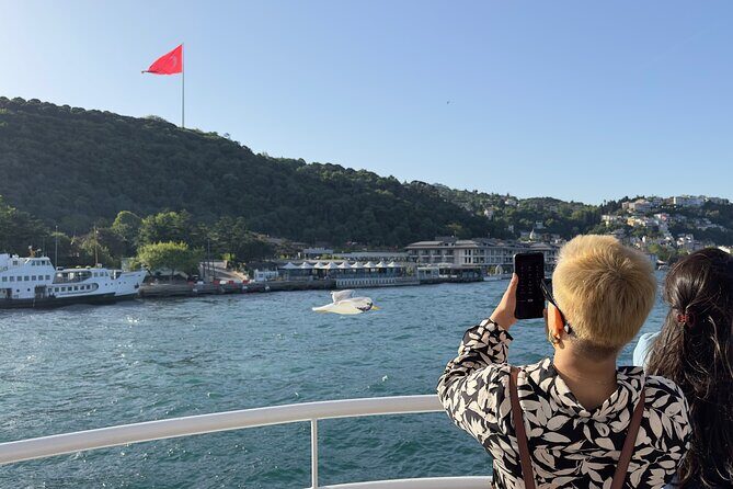Bosphorus Daytime or Sunset Sightseeing Cruise & Audio Guide - Çırağan Palace and Ortaköy Mosque: Glamour and Neo-Baroque on the Water