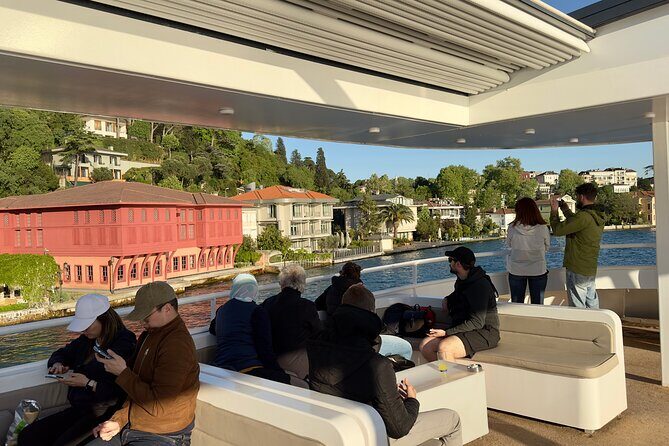 Bosphorus Daytime or Sunset Sightseeing Cruise & Audio Guide - Bosphorus Bridges and Rumeli Fortress: Istanbul’s Engineering and Conquest Views