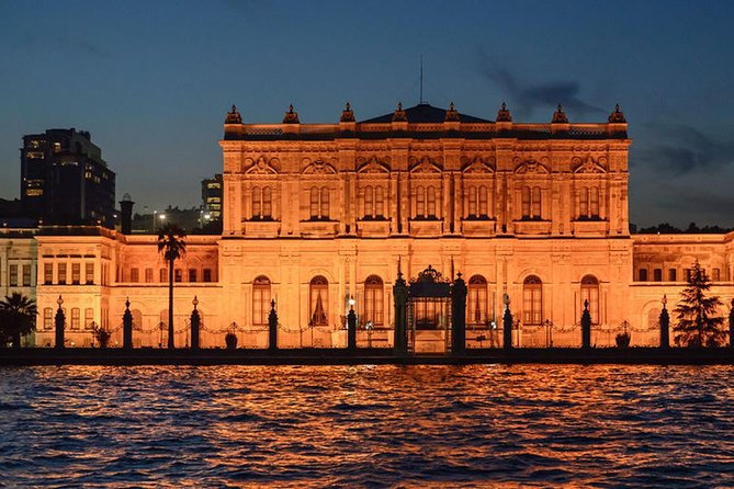 Bosphorus Dinner Cruise & Entertaintment & Private Table & Wi-Fi - Why this Bosphorus dinner cruise works for an Istanbul night