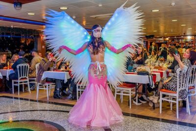 Bosphorus Dinner Cruise & Show with Private Table - The Dinner and Drinks: Silver vs Gold Menus (And What You Should Choose)