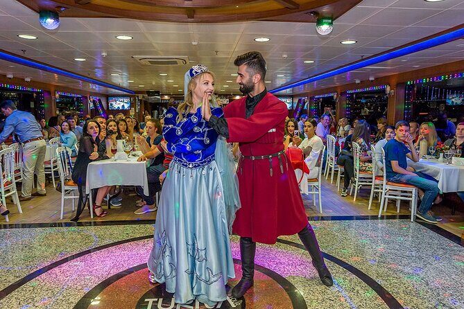 Bosphorus Dinner Cruise with Folklore Show & Belly Dancers - Why this Bosphorus dinner cruise is built for night views