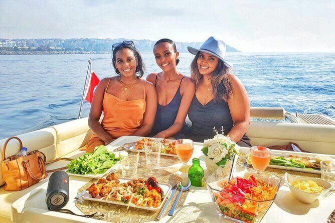 Bosphorus Dinner / Lunch Cruise - Private and Customizable - Dinner on board: fish, kebab, and vegetarian without the stress