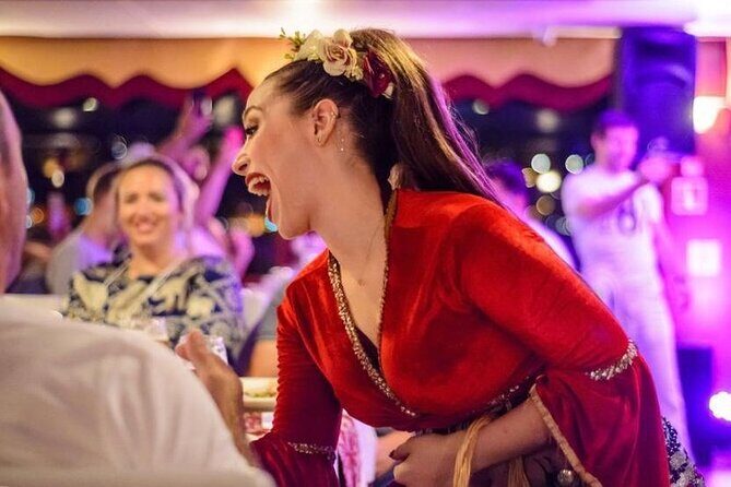 Bosphorus Dinner & Show Cruise (All Inclusive) - What this Bosphorus dinner cruise actually is