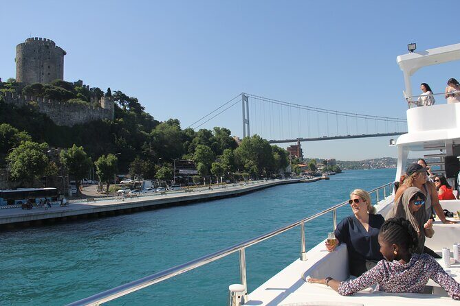 Bosphorus Luxury Lunch Cruise & Black Sea Swimming Experience - Why this Bosphorus lunch cruise feels different from the quick ones