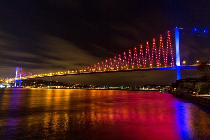 Bosphorus Night Cruise: Dinner, Drinks & Hotel Pickup - Dinner on a Boat: What You Get, What to Expect, and How to Avoid Disappointment