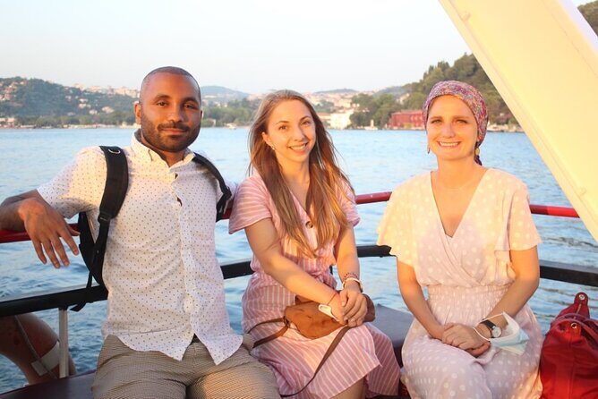 Bosphorus Sightseeing Cruise Tour with Audio Guide - Time your cruise right: daylight vs sunset and what changes