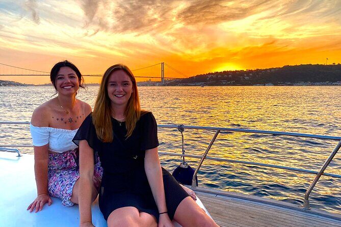 Bosphorus Sunset Yacht Cruise with Snacks and Live Guide - Why a Bosphorus Sunset Cruise Is a Great First-Night Plan