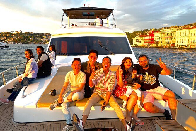 Bosphorus Sunset Yacht Cruise with Snacks and Live Guide - Maiden’s Tower: The Legend Behind the Tower on a Rock