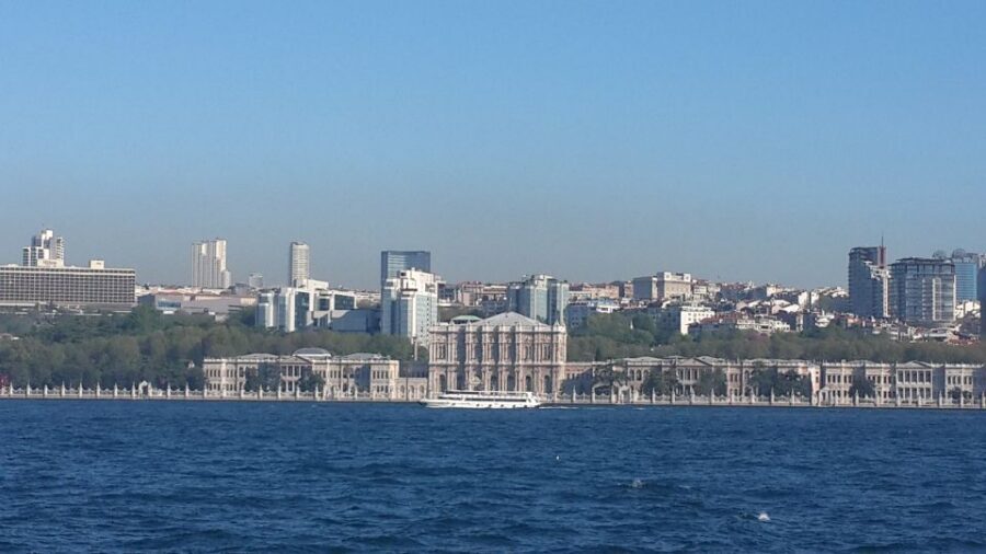 Bosphorus Tour With Lunch - The morning start: Taksim/Sultanahmet pickup and a Spice Bazaar break