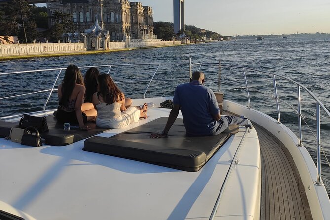 Bosphorus Yacht Cruise at Sunset with Snacks - Dolmabahçe Palace: the administrative hub from the shoreline