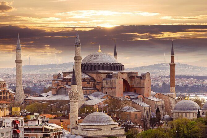 Byzantian and Ottoman City Tour Museum fees Lunch Inc - Hagia Sophia Grand Mosque: One Building, Multiple Eras