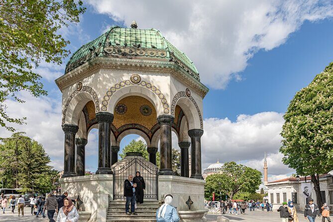 Byzantian and Ottoman City Tour Museum fees Lunch Inc - Grand Bazaar Time: Market Streets and Shop-Specific Zones