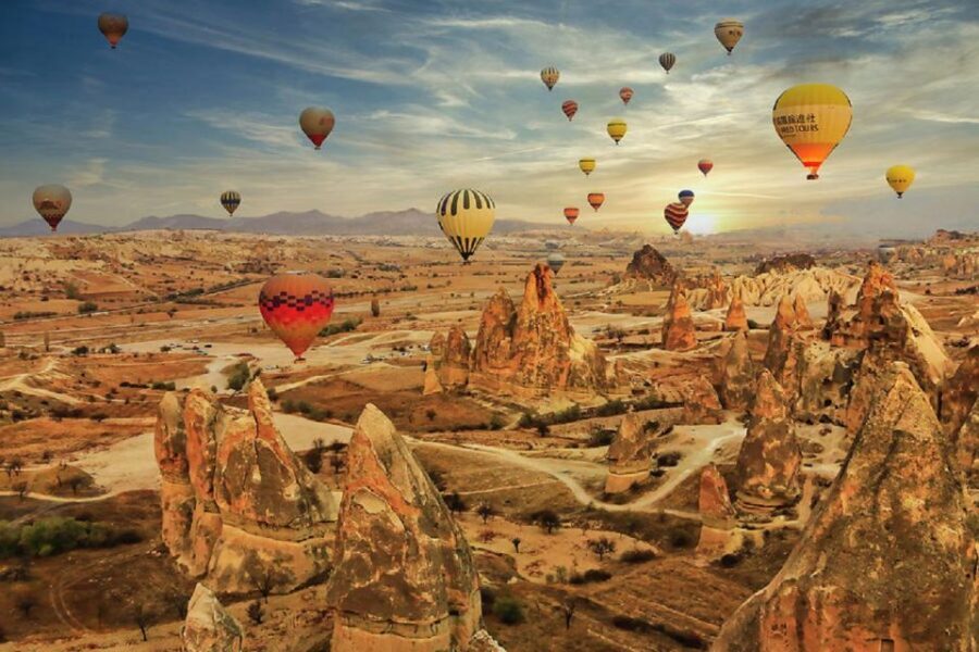 Cappadocia: Blue Tour and Sunrise Balloon Tour - Timing, language, and group size: how to make it work for you